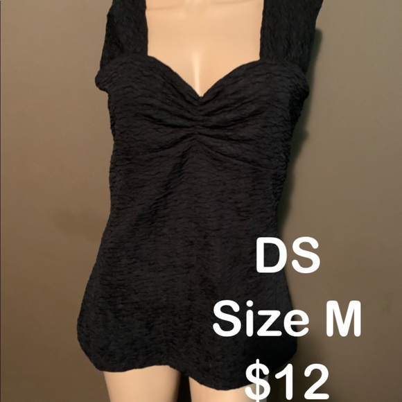 Stupid women’s tops - Picture 6 of 8